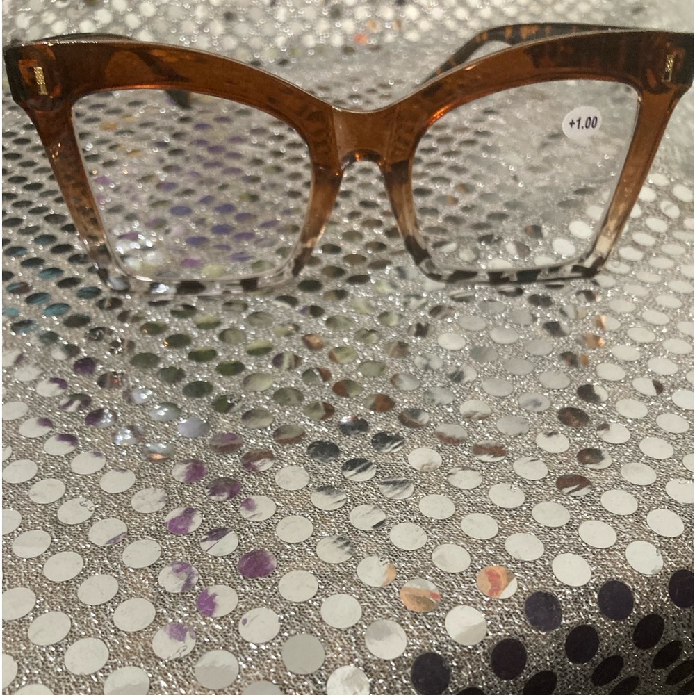 Animal print readers +100